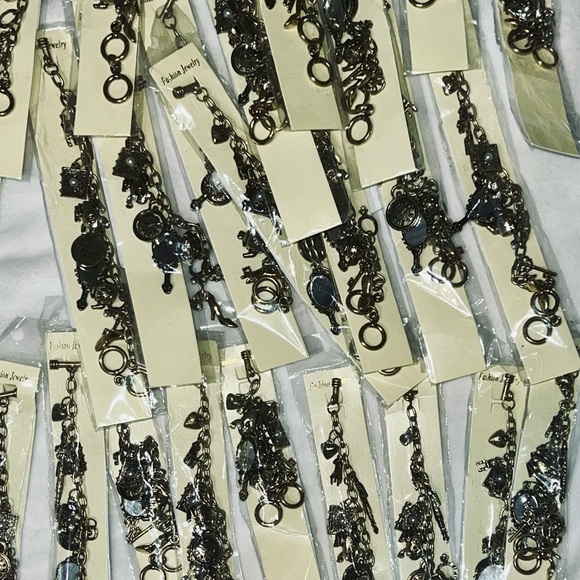 Mystery 5 Piece Jewelry Bundle NWT - Picture 5 of 8